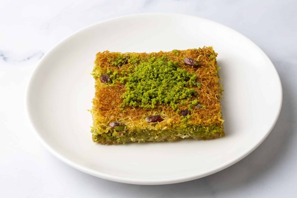 How to Make a Traditional Irish Soda Bread with Buttermilk and Raisins?